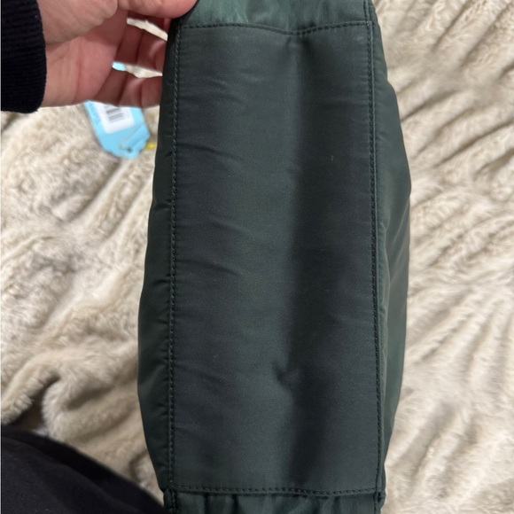 Authentic Prada Green Nylon Tessuto Shoulder Tote Bag - Made in Italy - Picture 6 of 10